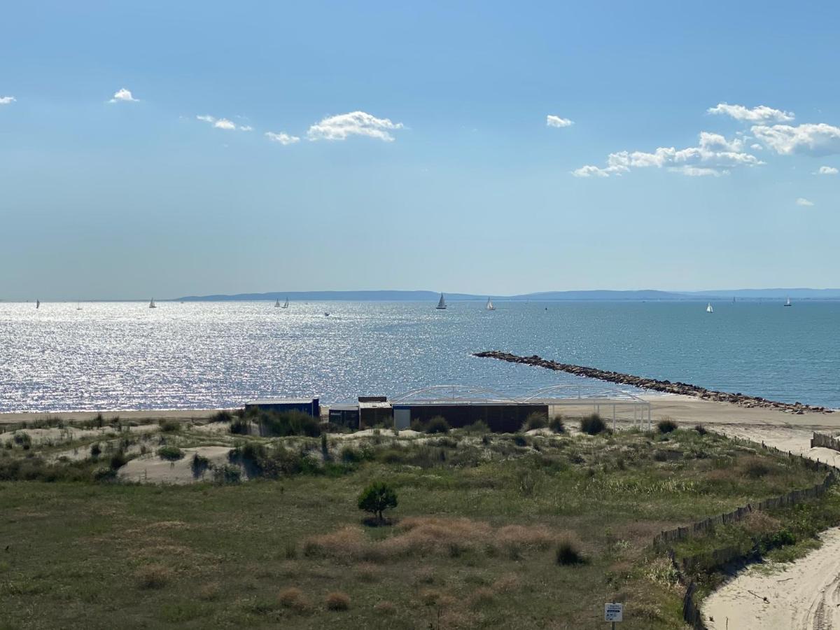 Studio Front De Mer Avec Vue Mer Panoramique ! Le Grau-du-Roi Esterno foto