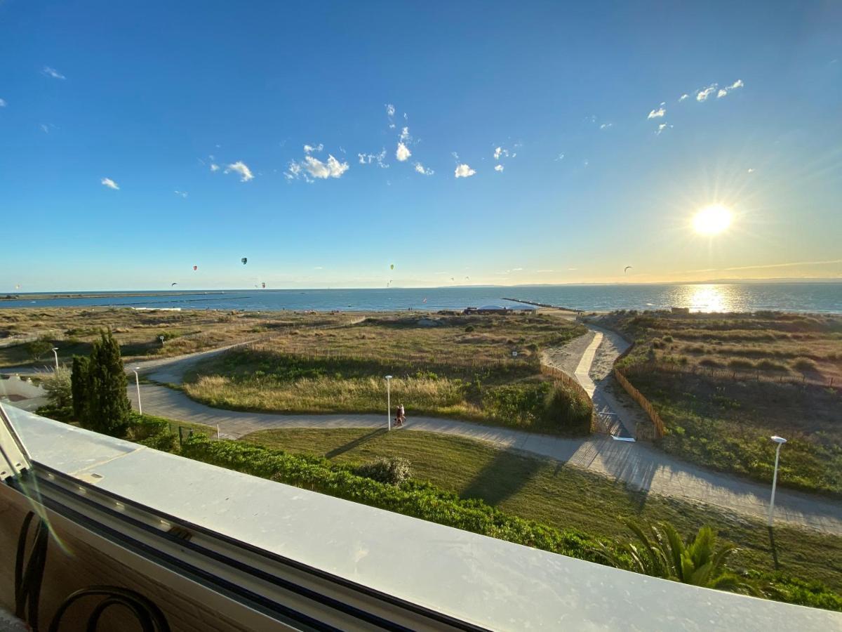 Studio Front De Mer Avec Vue Mer Panoramique ! Le Grau-du-Roi Esterno foto